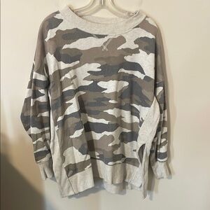 Aerie Camouflage Pullover in Gray and Cream